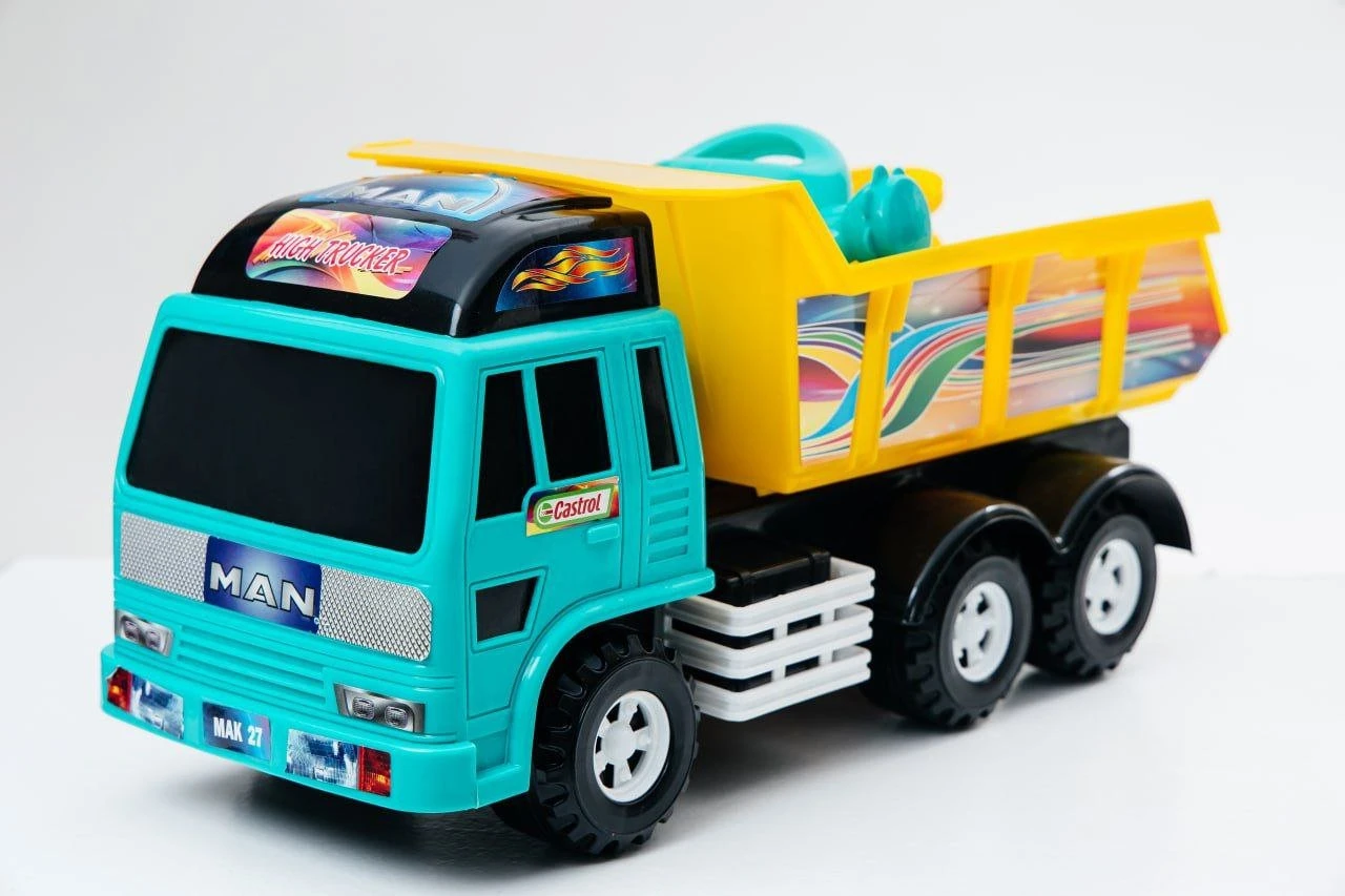 Игрушечный грузовик самосвал с надписями High Trucker и MAN
