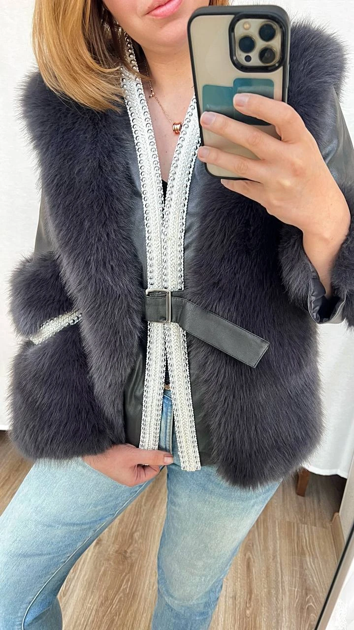 Нарядная куртка из эко-меха песца
